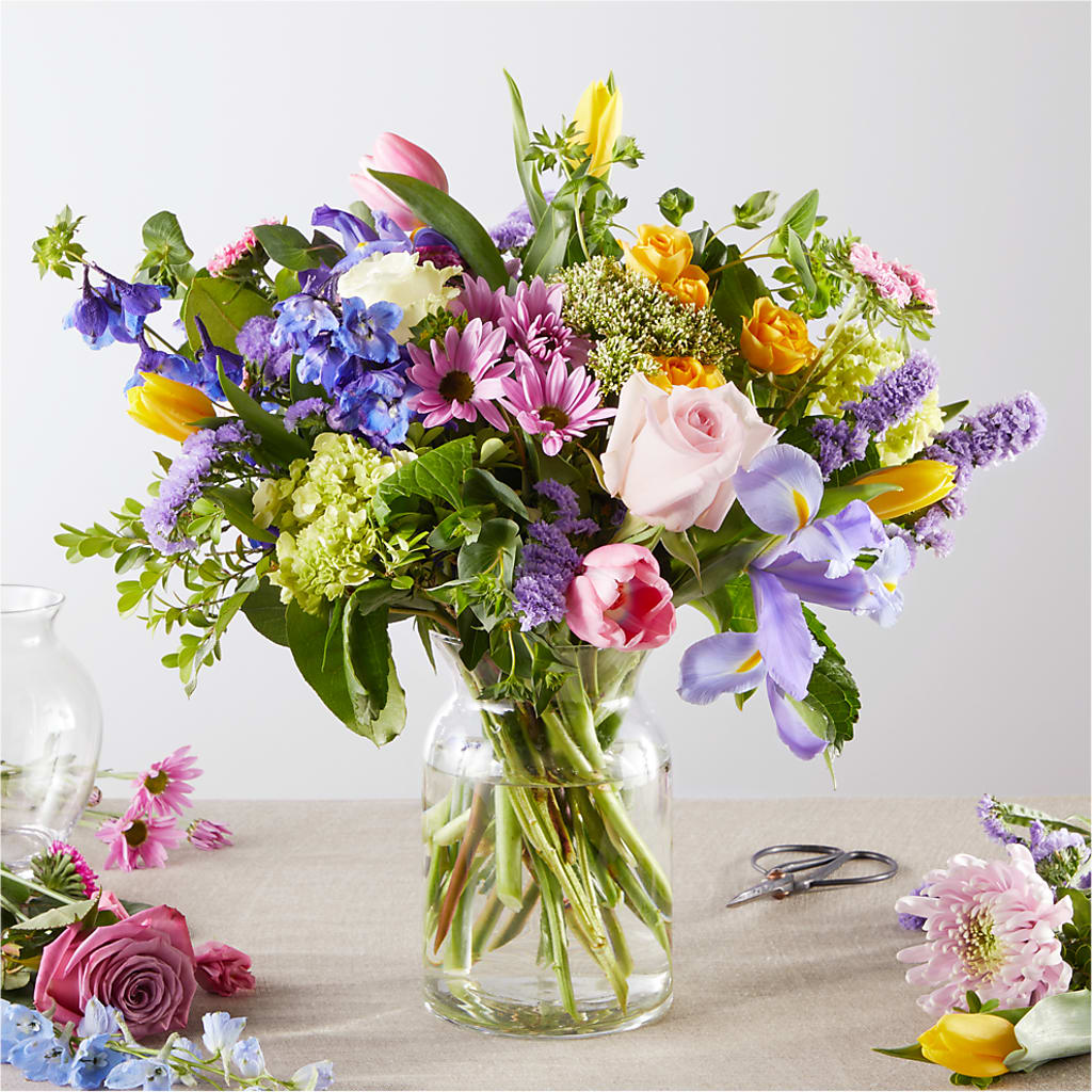 Pastel Tradition - A Florist Original – FRENCH'S NEW ALBANY FLOWER SHOP, New Albany MS
