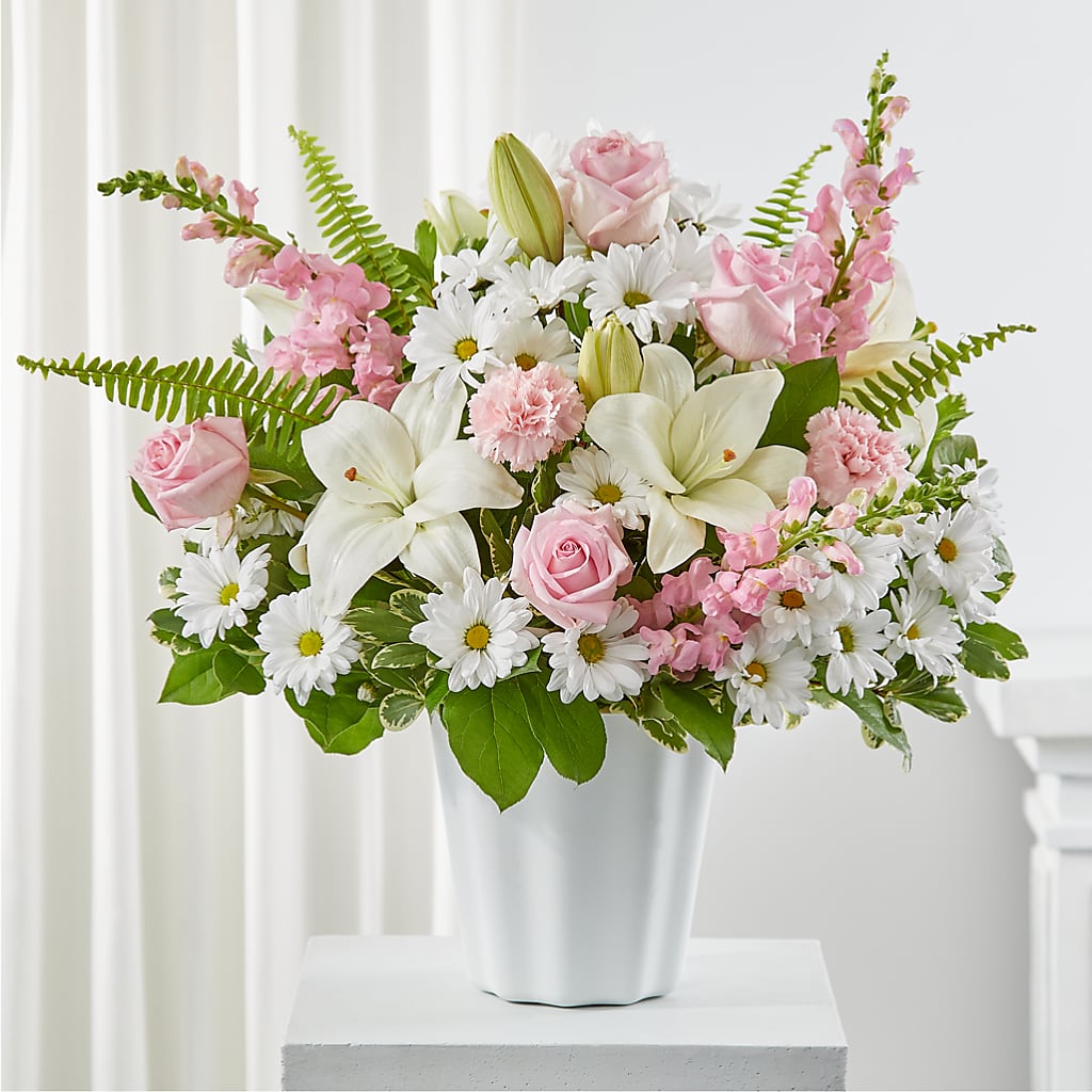 Soft Touch Tabletop Basket – FRENCH'S NEW ALBANY FLOWER SHOP, New Albany MS