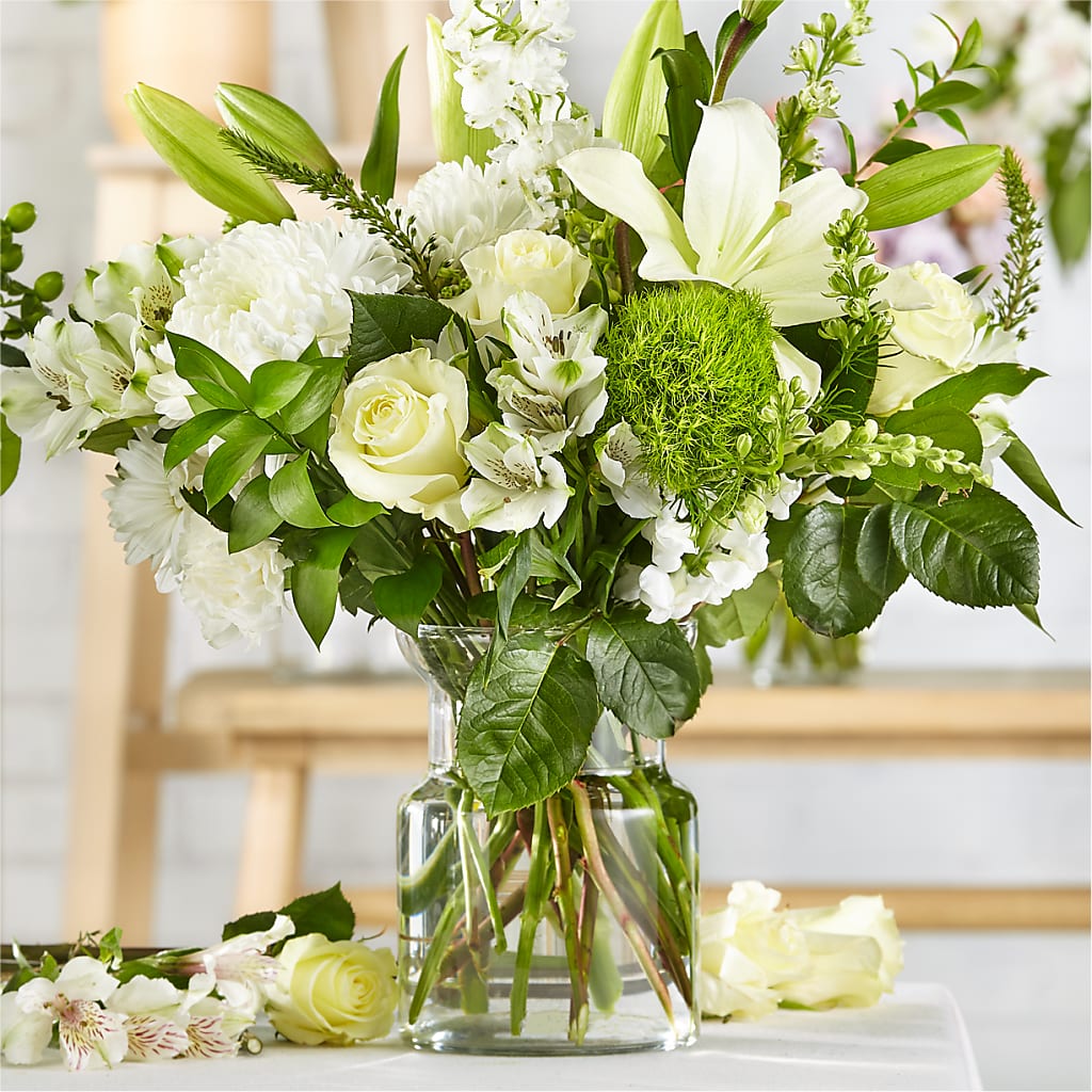 Classic Ivory – A Florist Original – FRENCH'S NEW ALBANY FLOWER SHOP, New Albany MS