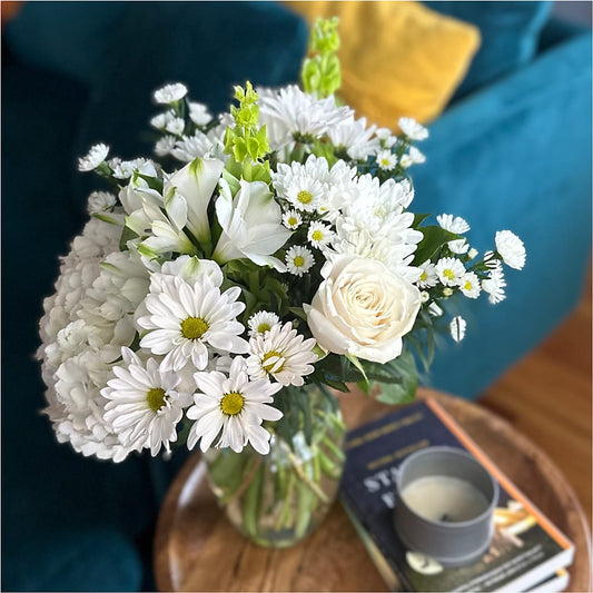 Classic Ivory – A Florist Original – FRENCH'S NEW ALBANY FLOWER SHOP, New Albany MS