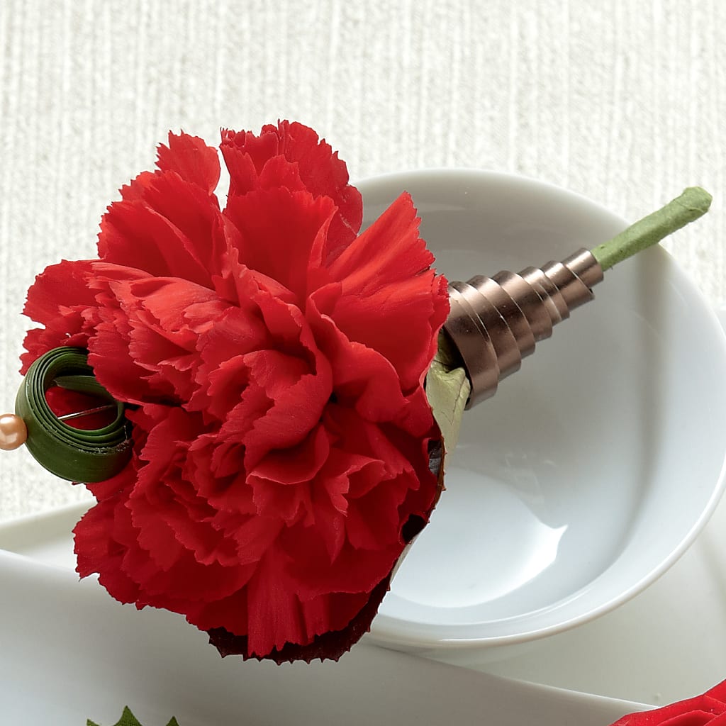 Red Carnation Boutonniere – FRENCH'S NEW ALBANY FLOWER SHOP, New Albany MS