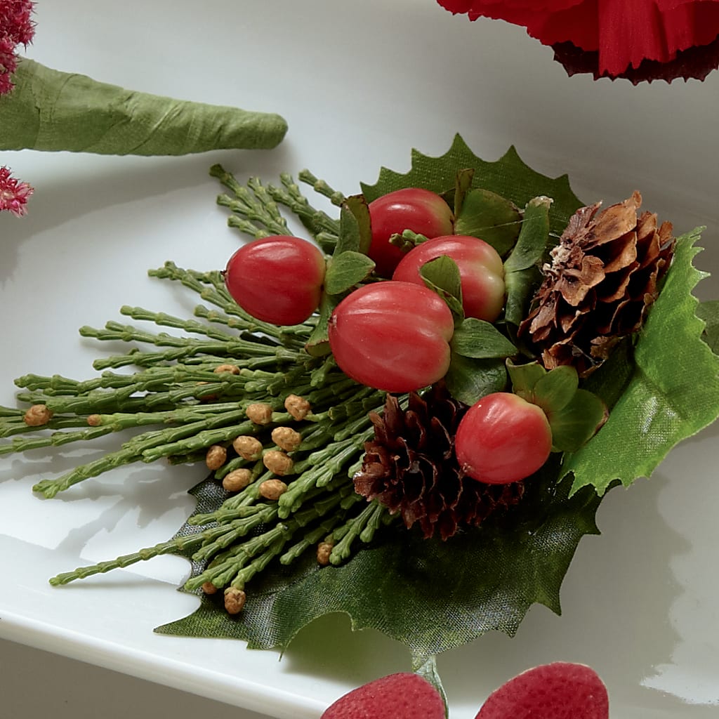 Red Berry Boutonniere – FRENCH'S NEW ALBANY FLOWER SHOP, New Albany MS