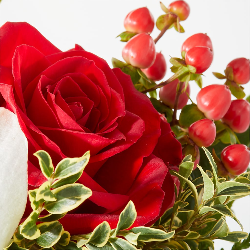 Snowy Wonderland Bouquet – FRENCH'S NEW ALBANY FLOWER SHOP, New Albany MS