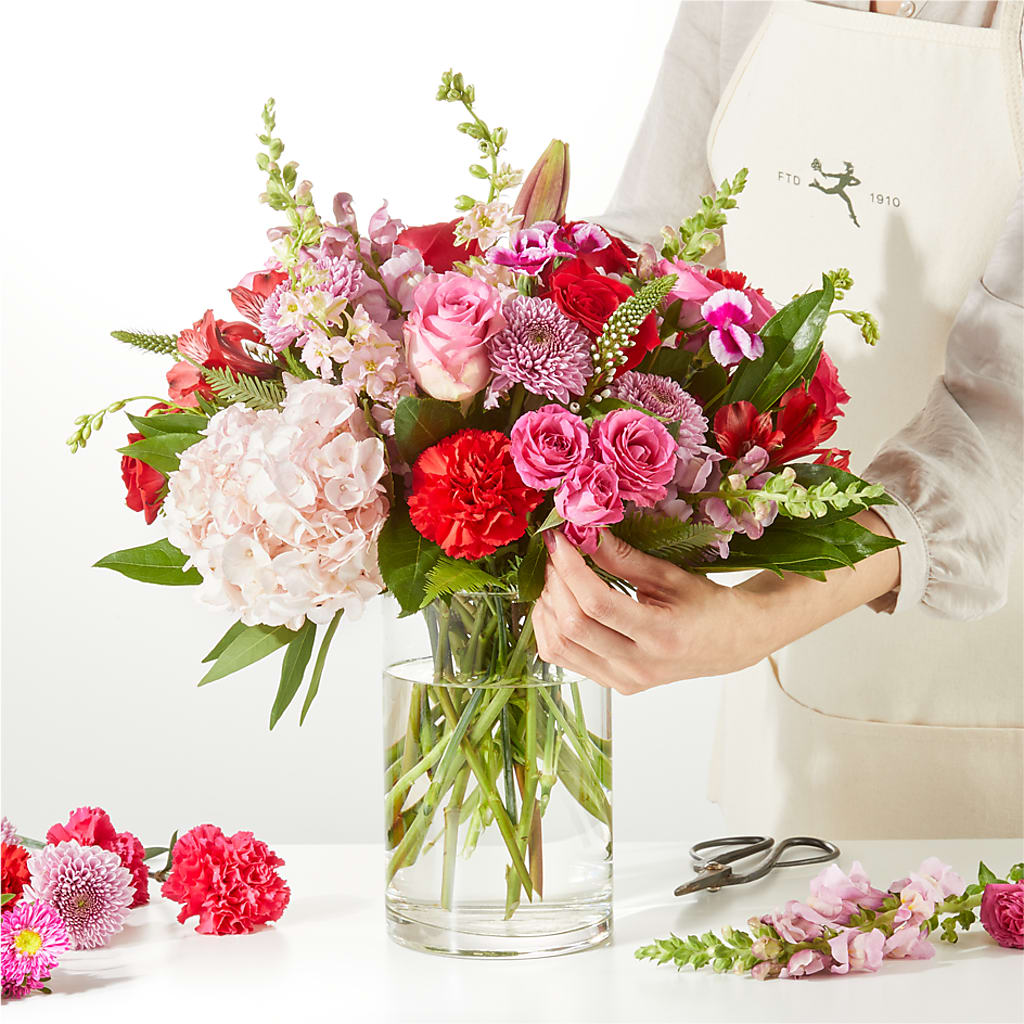 Swooning Over You - A Luxury Florist Original – FRENCH'S NEW ALBANY FLOWER SHOP, New Albany MS