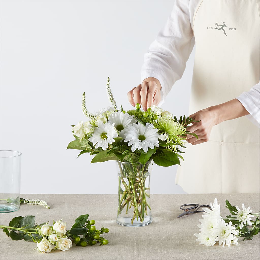 Irish Garden - A Florist Original – FRENCH'S NEW ALBANY FLOWER SHOP, New Albany MS