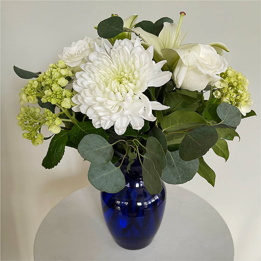 Snowy Dreams Bouquet – FRENCH'S NEW ALBANY FLOWER SHOP, New Albany MS