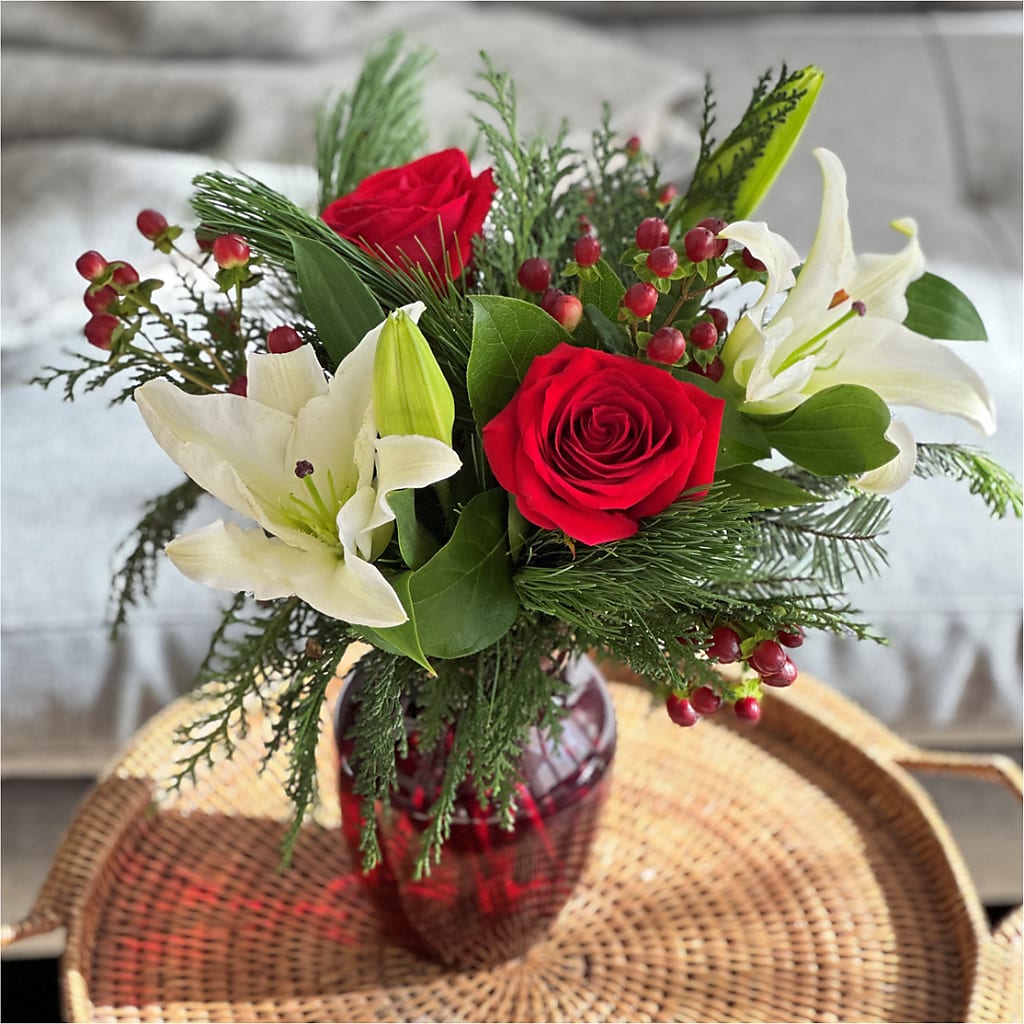 Evergreen Delight Bouquet – FRENCH'S NEW ALBANY FLOWER SHOP, New Albany MS