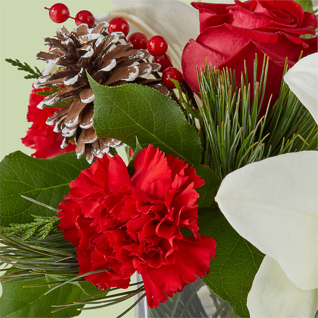 Glistening Icicles Bouquet – FRENCH'S NEW ALBANY FLOWER SHOP, New Albany MS